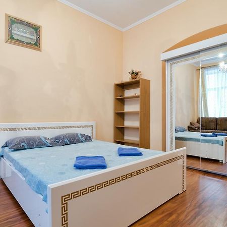 Leogrand Apartments Teodora 3 Лвив Екстериор снимка