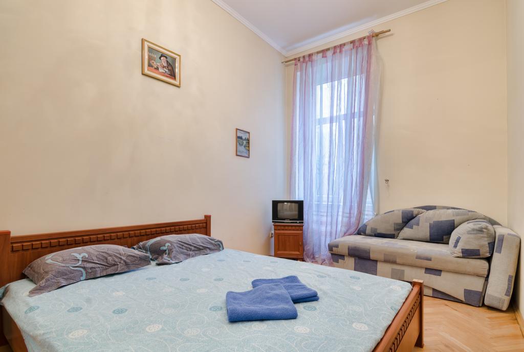 Leogrand Apartments Teodora 3 Лвив Екстериор снимка