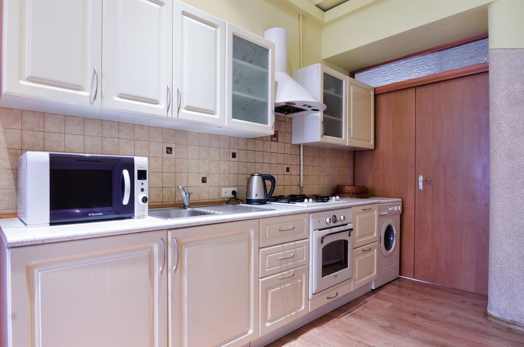 Leogrand Apartments Teodora 3 Лвив Екстериор снимка