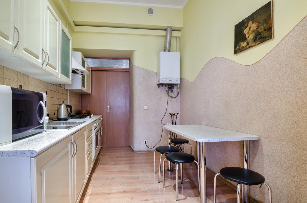 Leogrand Apartments Teodora 3 Лвив Екстериор снимка